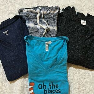 XXL Bundle 4 tops. Soft and stretchy shirt and long sleeve